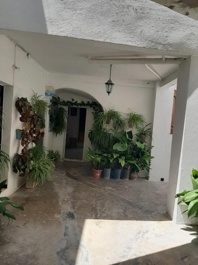 فيلا مْبيخير ذي لا فرونتيرافي Estudio Del Zaguan المظهر الخارجي الصورة